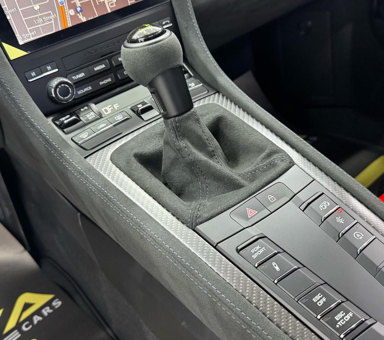 بورش كايمان 718 2025 Porsche 718 Cayman GT4 RS Weissach Package, Feb/2027 Porsche Warranty, Excellent Condition, GCC