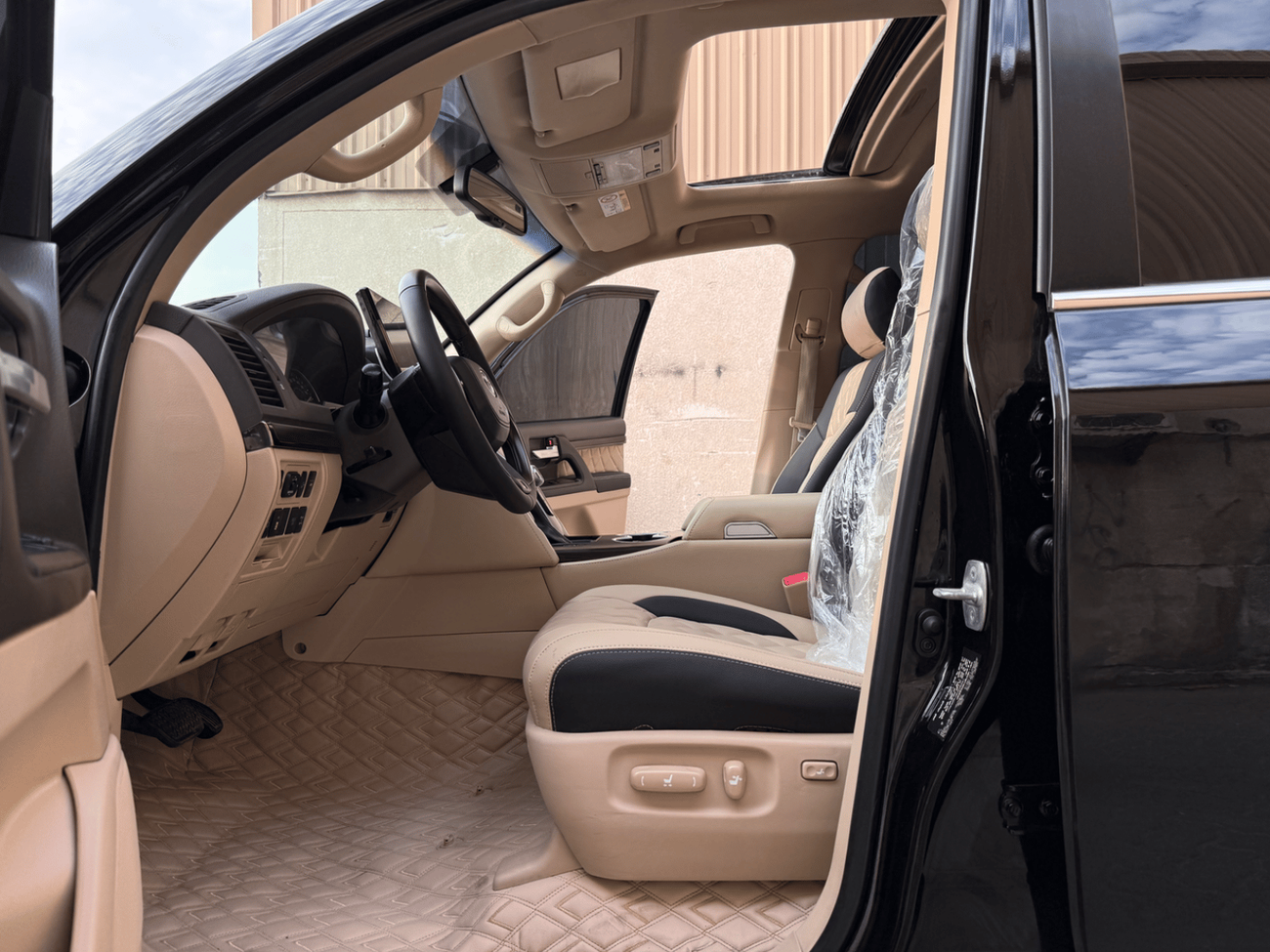 Toyota Land Cruiser VXR 4.6L 4WD