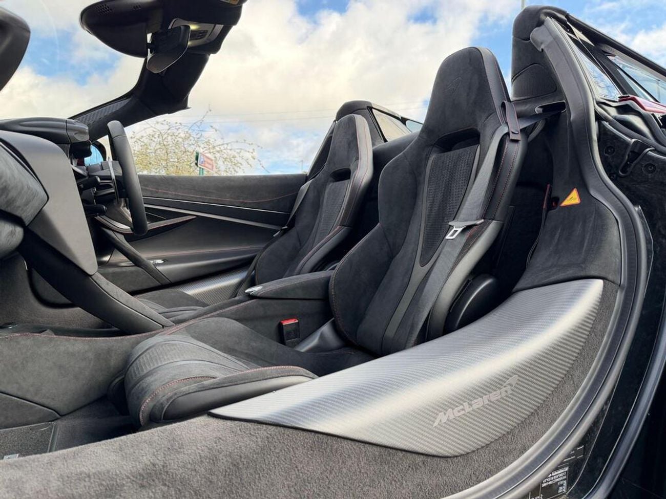 McLaren 750S Spider 4.0T V8 Spider SSG Euro 6 (s/s) 2dr (EXPORT ONLY) Right Hand Drive