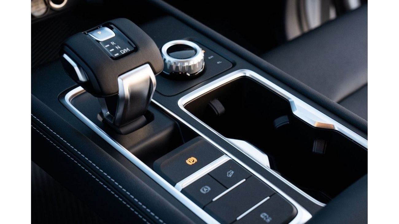 JMC Grand Avenue 2024 JMC Grand Avenue 2.3 DV 4X4 - Cosmic Blue inside Black | Export Only