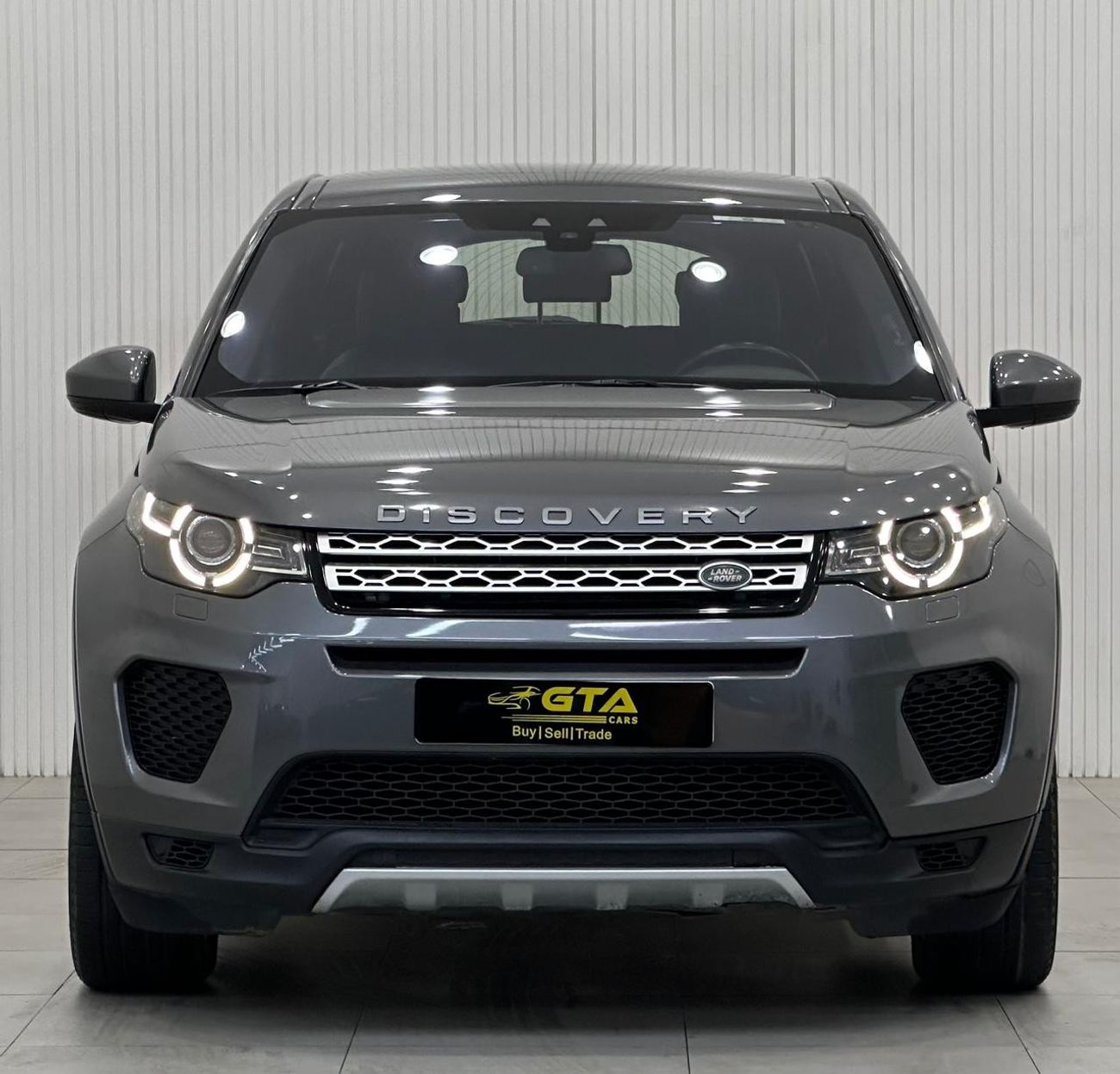 Land Rover Discovery Sport Si4 HSE 2018 Land Rover Discovery Sport HSE, 1 Year Warranty, Al-Tayer Full Service History, GCC