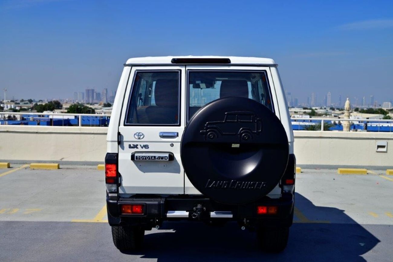 تويوتا لاند كروزر 70 4.0L LAND CRUISER 70 HARD TOP 3DR 2024