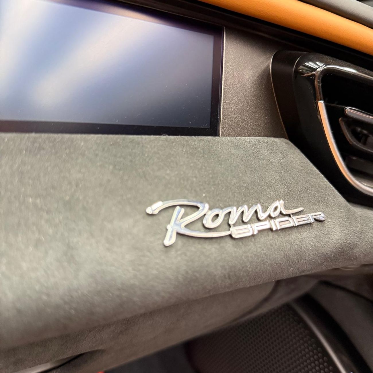 فيراري روما Spider | Brand New | GCC Specs with 5 years warranty and 7 years service contract | Latest Ferrari C