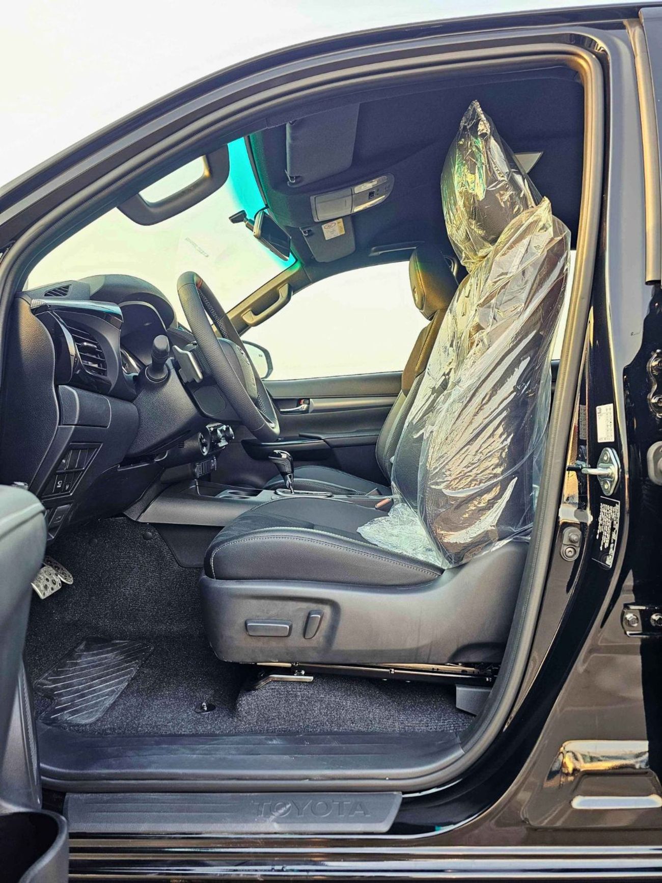 Toyota Hilux GR SPORT / EXL DOUBLE CABIN /  4.0L V6 PETROL / 360* CAMERA / DRIVER PWR WITH LEATHER SEATS (CODE #