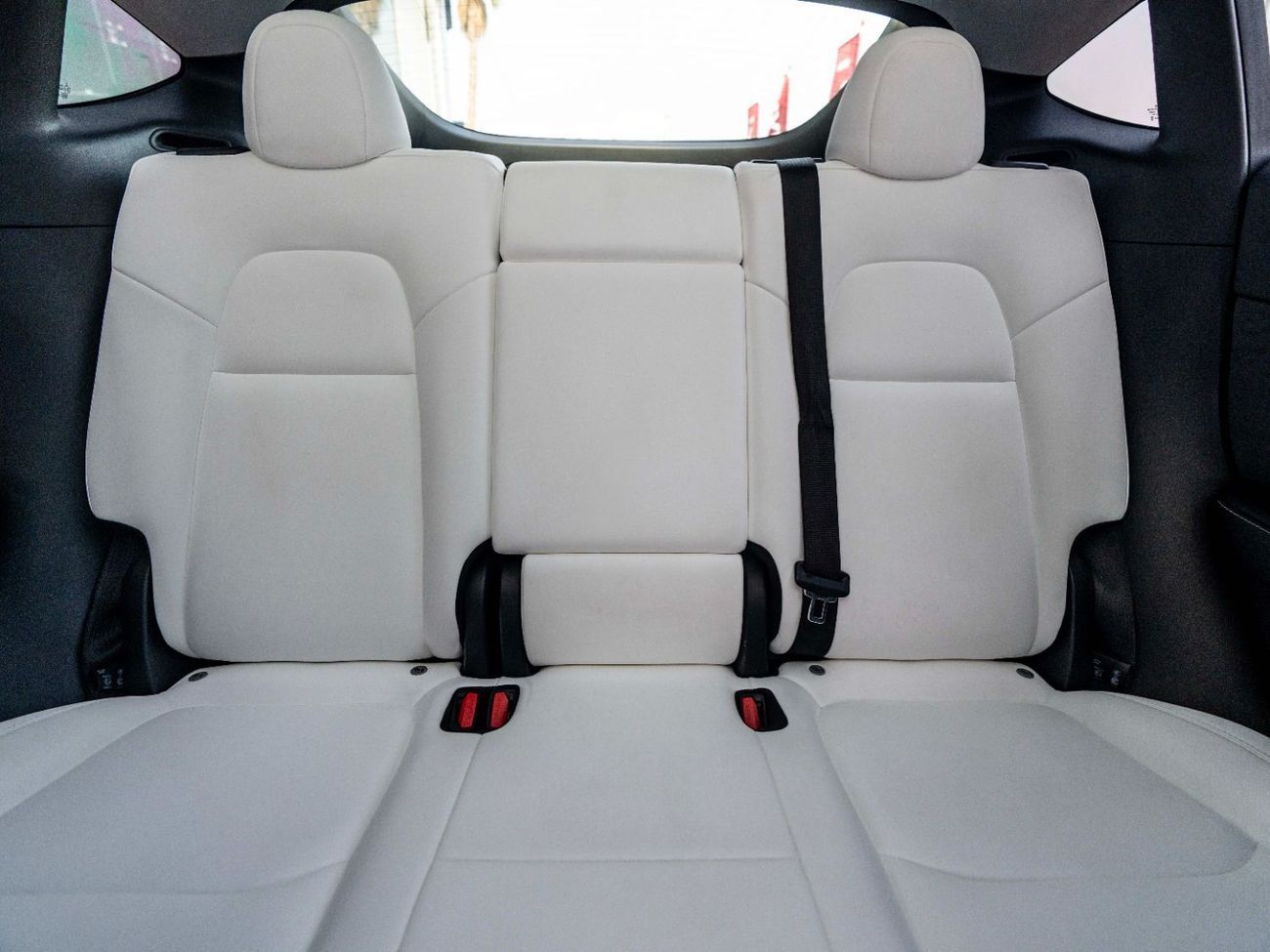 Tesla Model Y Long Range (AWD)