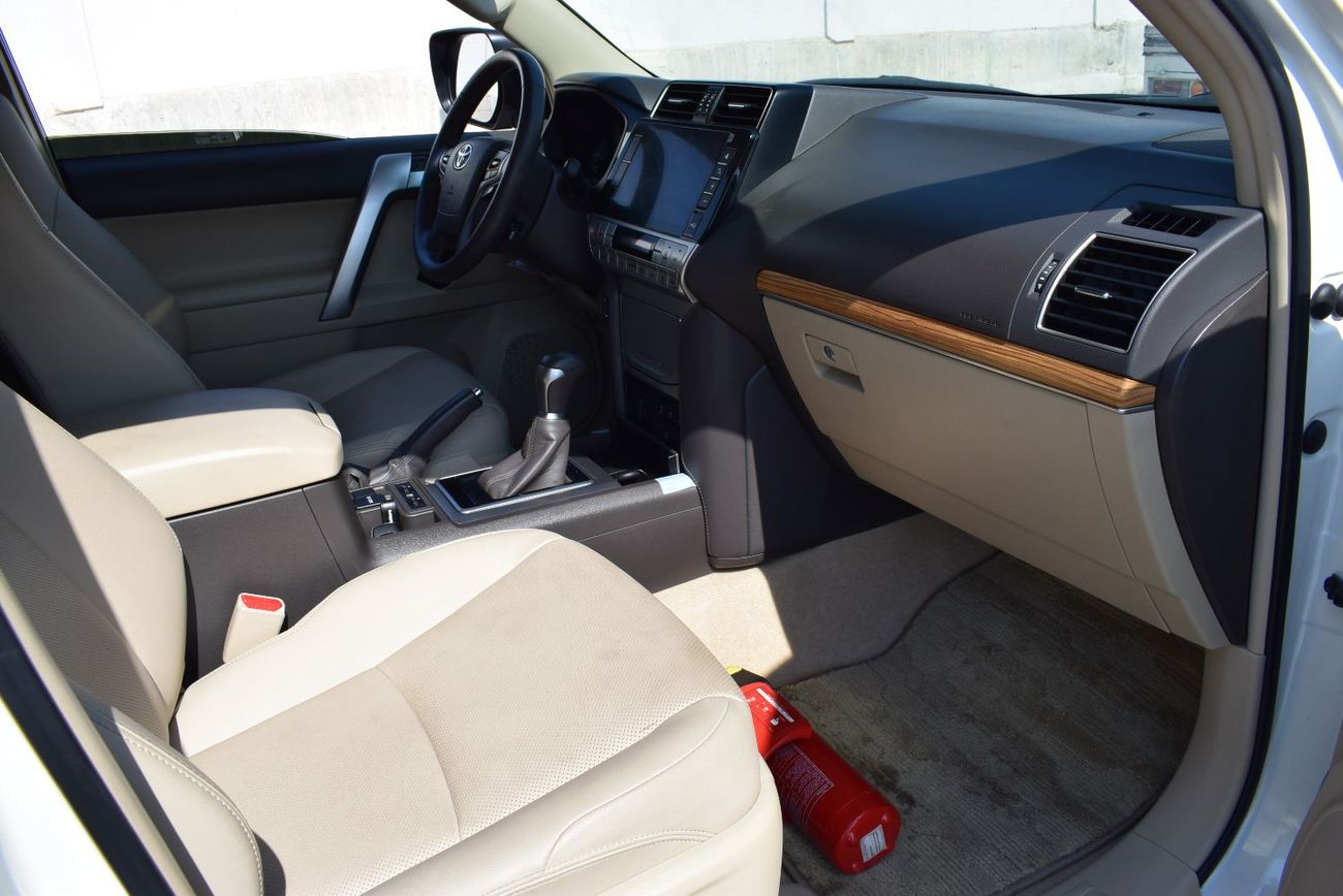 Toyota Prado Toyota Prado VXR 4.0L 4WD, Model:2023. Only done 15000 km