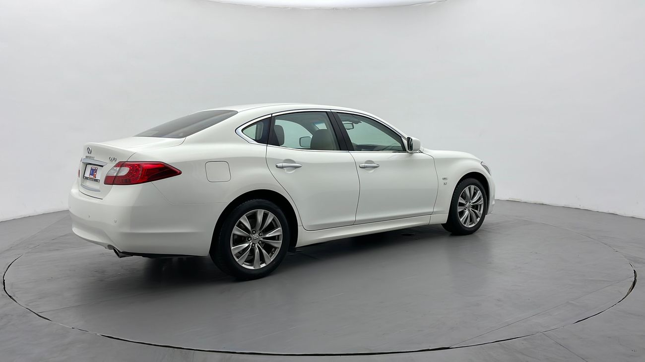 إنفينيتي Q70 LUXE 3.7 | Under Warranty | Inspected on 150+ parameters