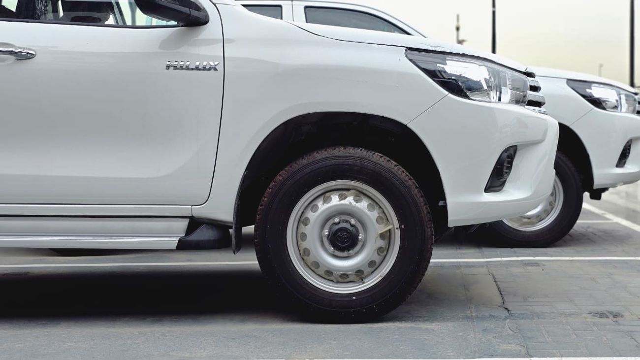 تويوتا هيلوكس TOYOTA HILUX 2.7 A/T