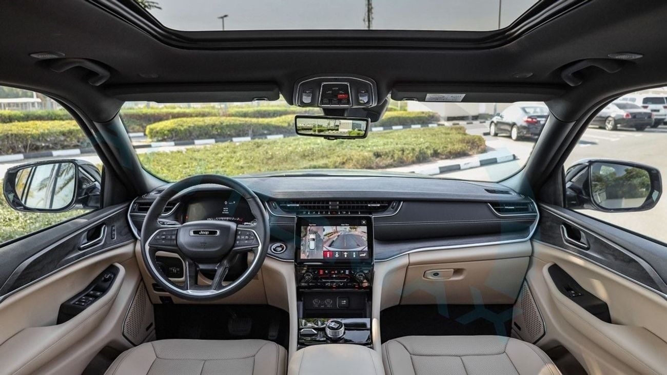 جيب جراند شيروكي L LIMITED PLUS LUXURY V6 3.6L 4X4 2025 GCC 0Km With 3 Years Or 60,000 Km Warranty @Official Dealer