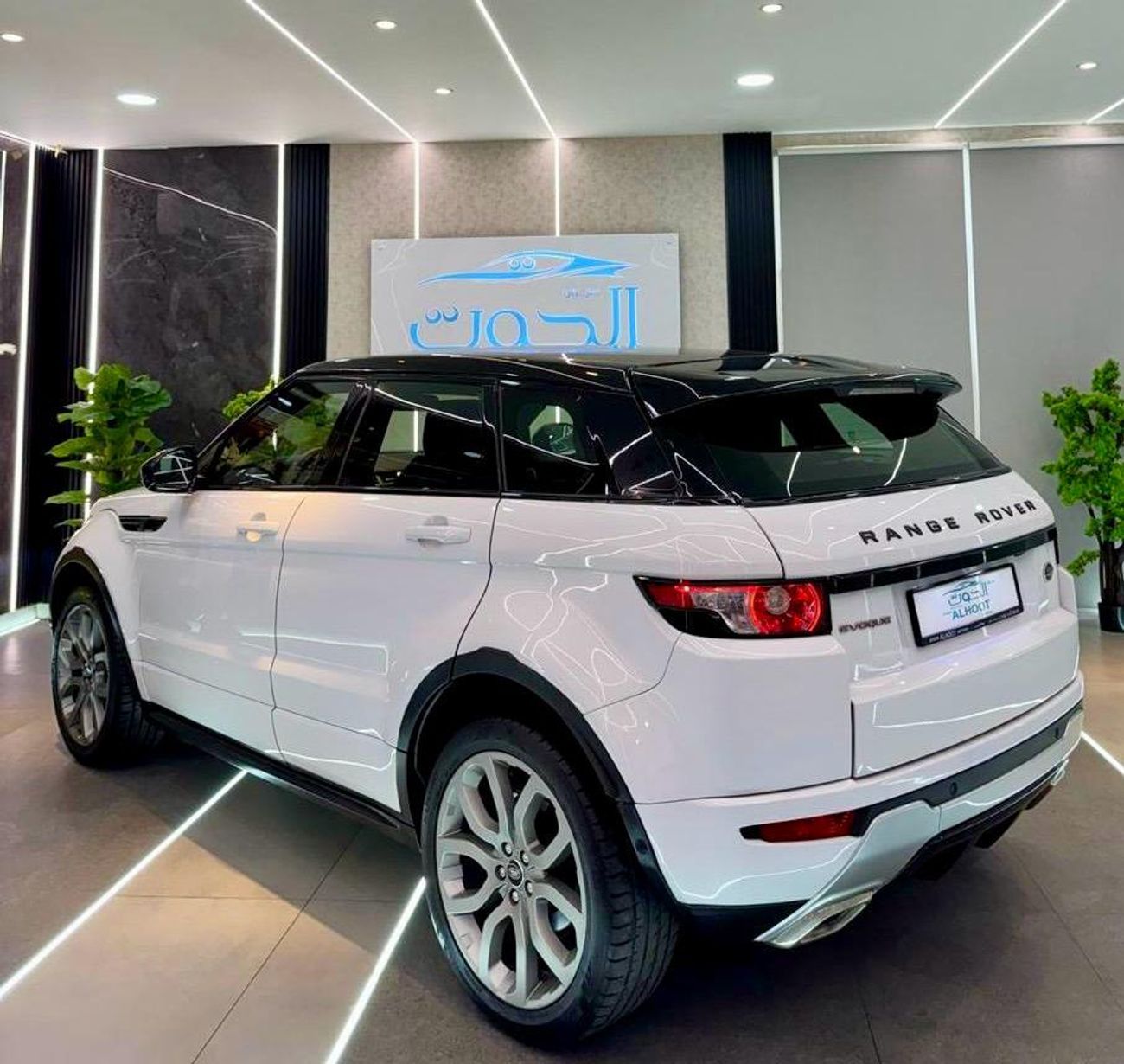 لاند روفر رانج روفر إيفوك Dynamic Plus 2.0L (5 Door) BEST RANGE ROVER EVOQUE || GCC || TOP RANGE || FREE ACCIDENTS || PANORAMI