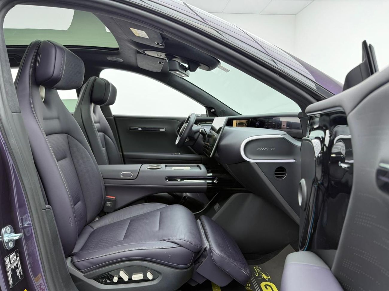 أفاتر 07 2024 Avatar 07, 2027 EVS Warranty, EVS Service Contract, Excellent Condition