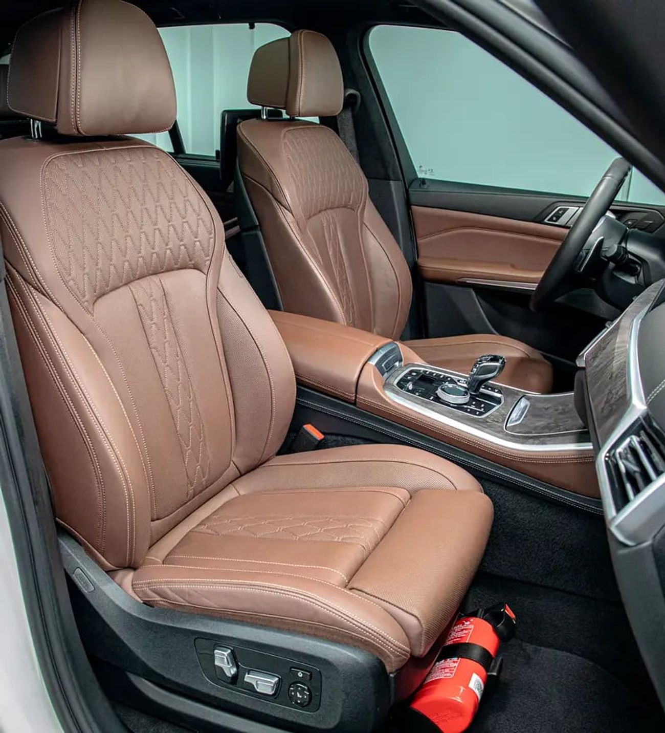 بي أم دبليو X5 M50i 4.4L