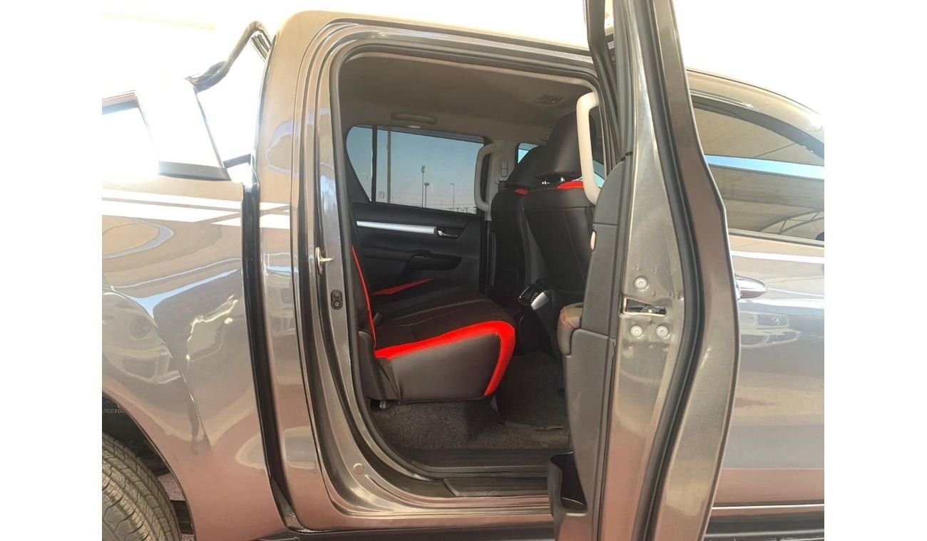 تويوتا هيلوكس