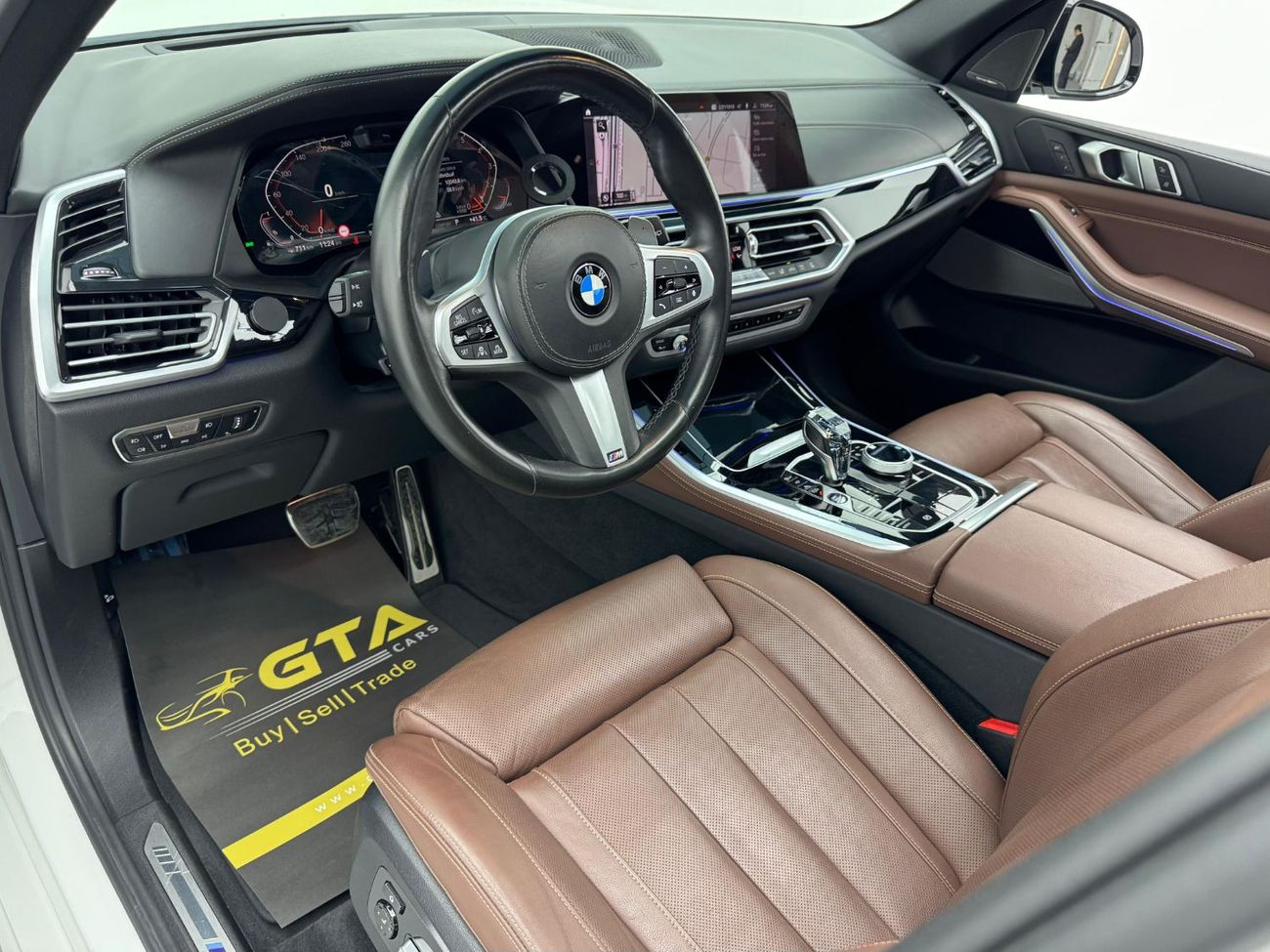 BMW X5 40i xDrive 3.0L 2020 BMW X5 xDrive 40i M-Sport, BMW Service History, BMW Warranty, Excellent Conditi