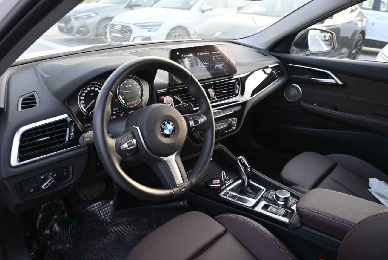 BMW 120i BMW 120i M Sport 1.5L Petrol, 7 DCT, Color White Model 2023