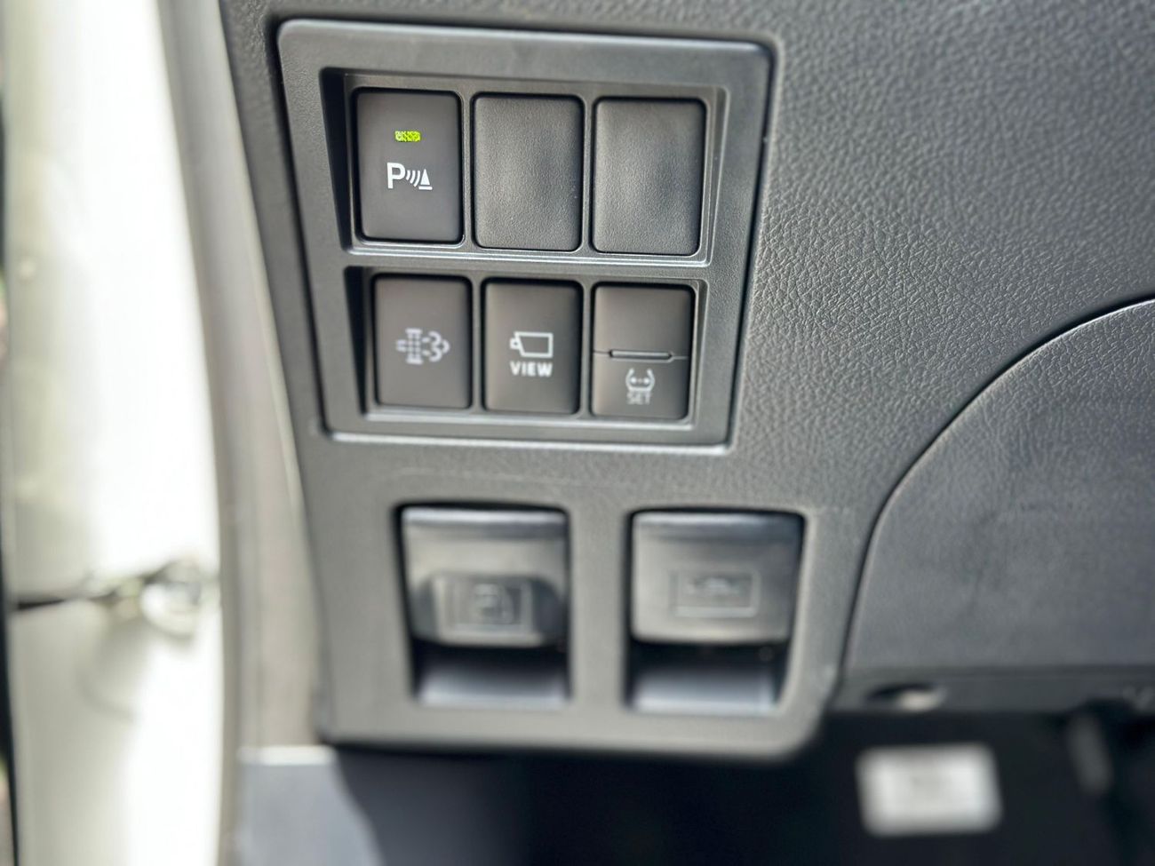 تويوتا هيلوكس TOYOTA HILUX ADVENTOR 2024 GCC 2.8L