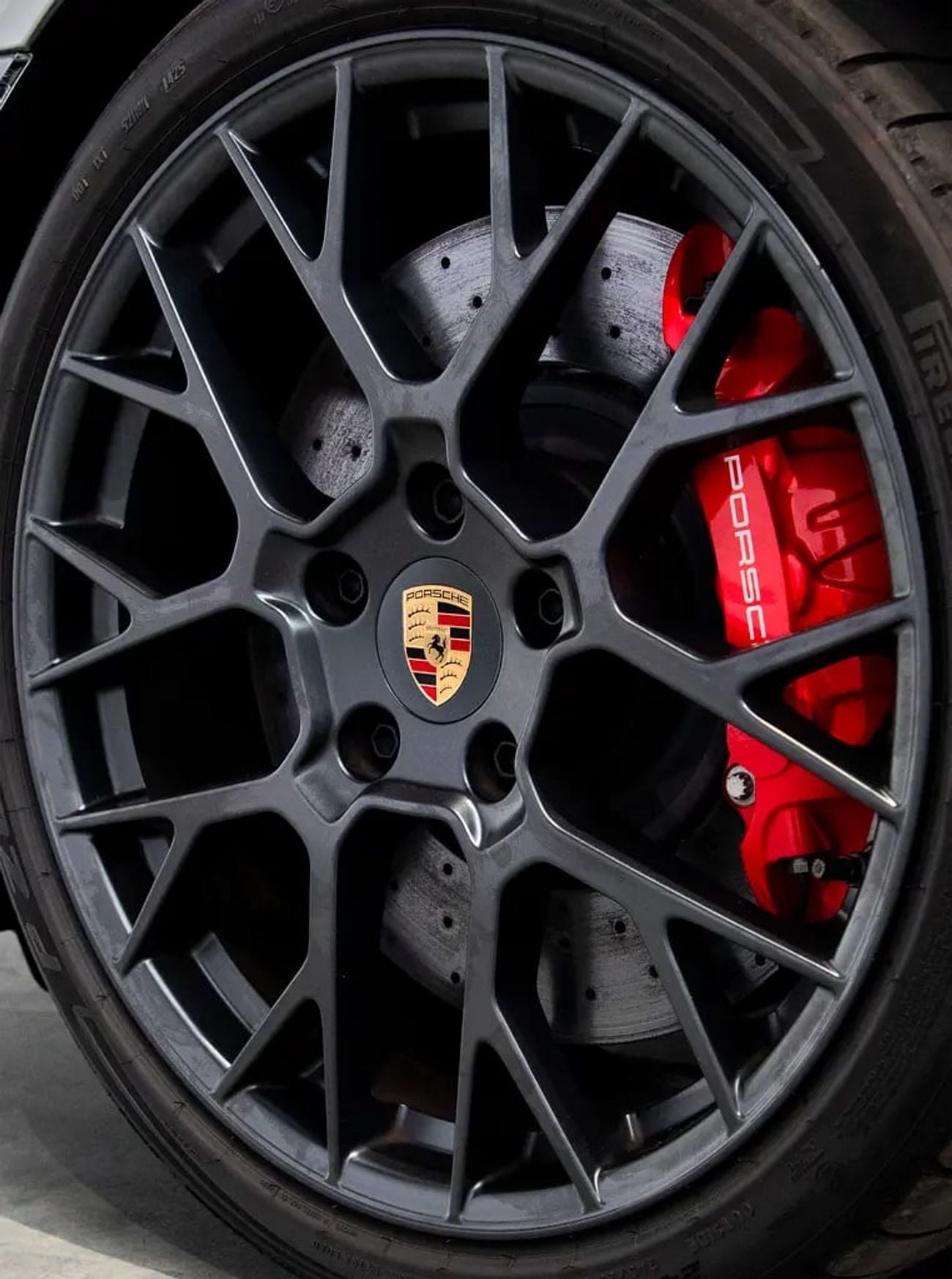 بورش 911 تارجا 4GTS .2 TARGA 4 GTS • Warranty until • GCC Spec