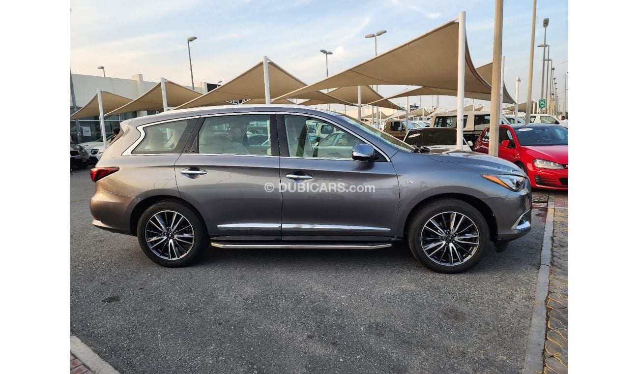 Infiniti QX60 Luxury Std Infiniti QX60_Gcc_2018_Excellent_Condition _Full option