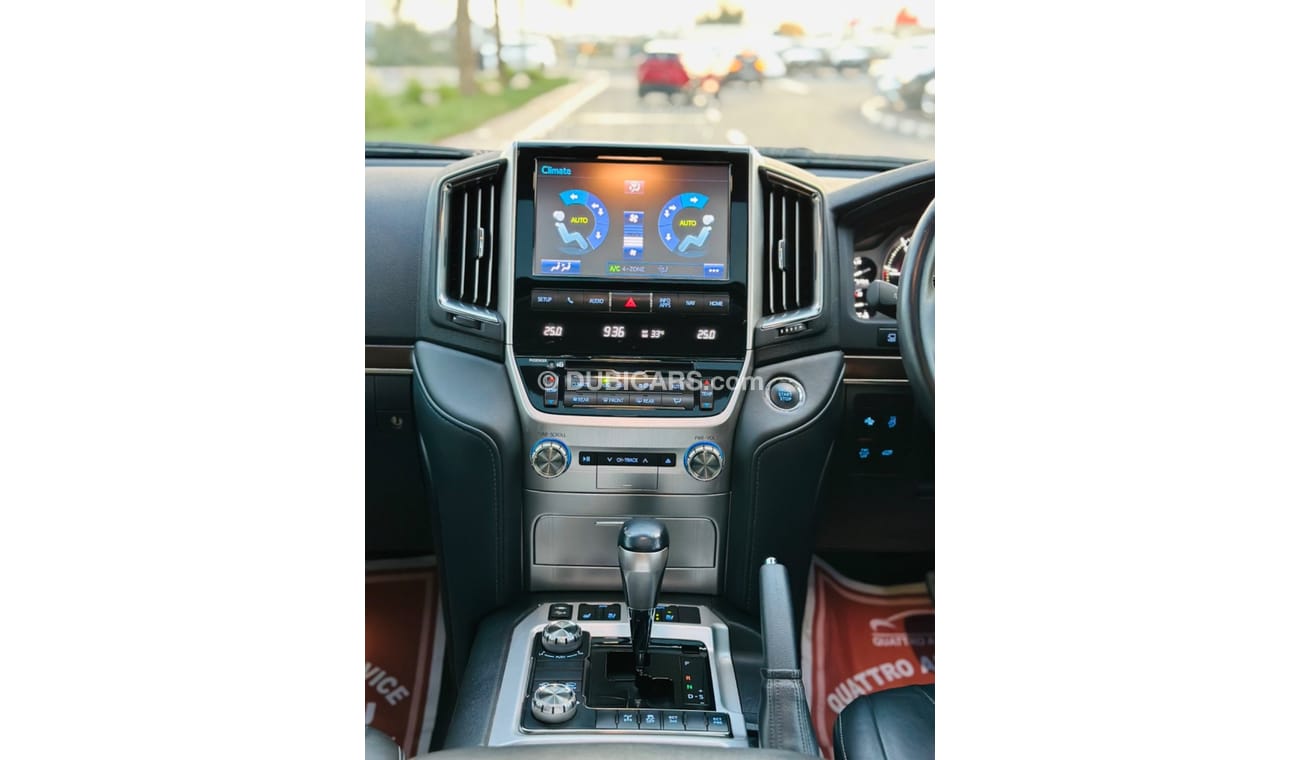 Toyota Land Cruiser Toyota Land Cruiser sahara top of the range