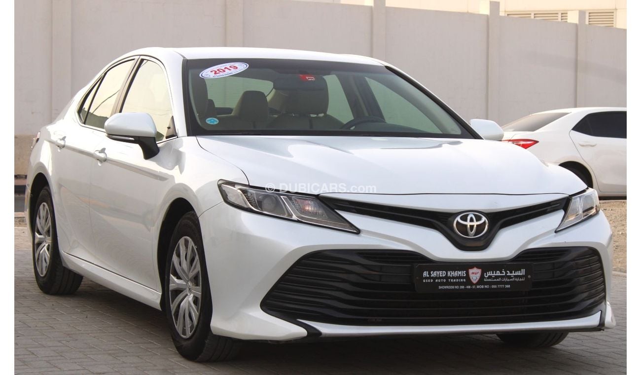 تويوتا كامري LE STD تويوتا كامري 2019 خليجي بحالة ممتازة