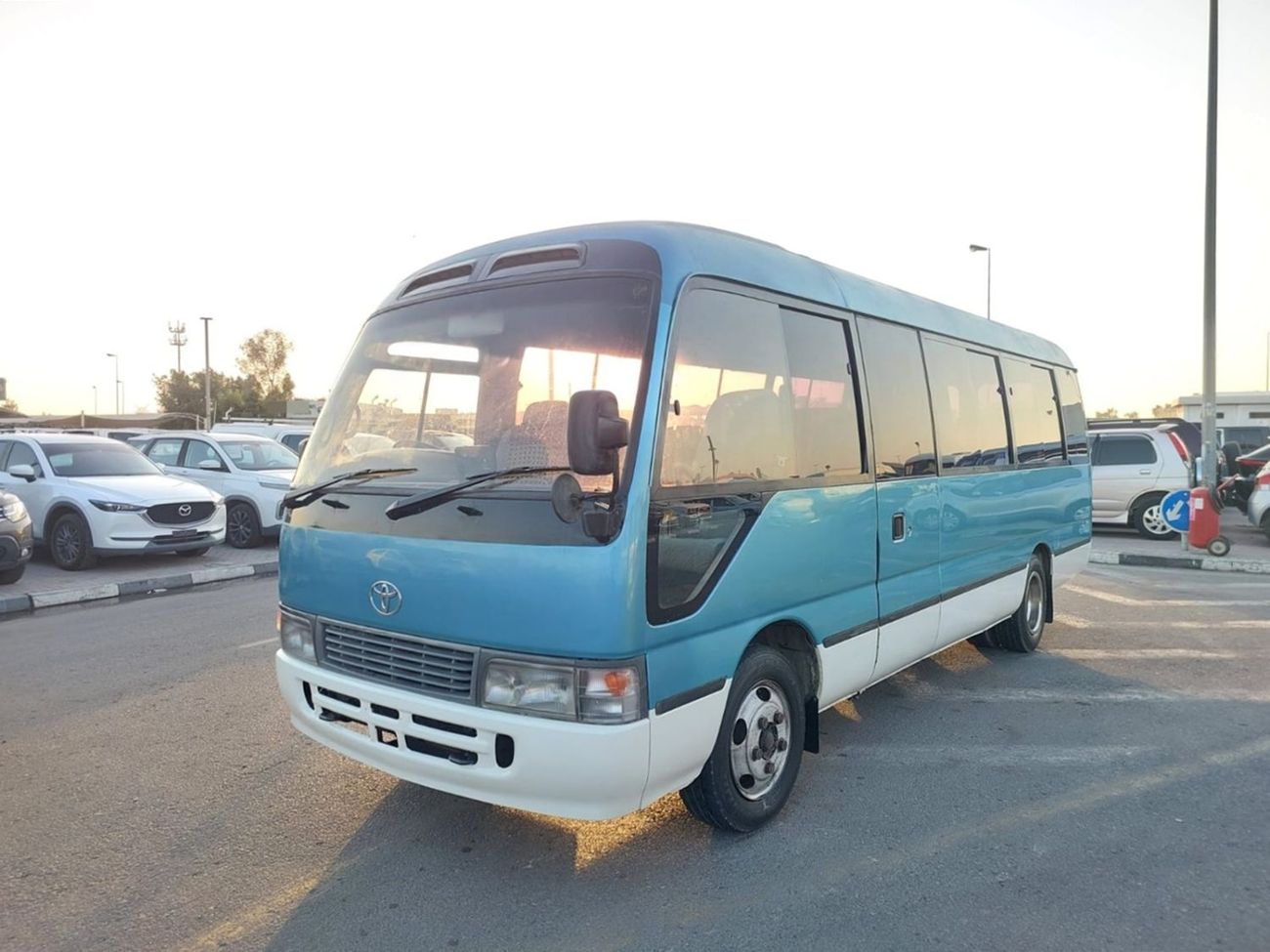 Toyota Coaster TOYOTA COASTER BUS RHD 1999 MODEL 4.1 L DIESEL AUTOMATIC(PM05798)