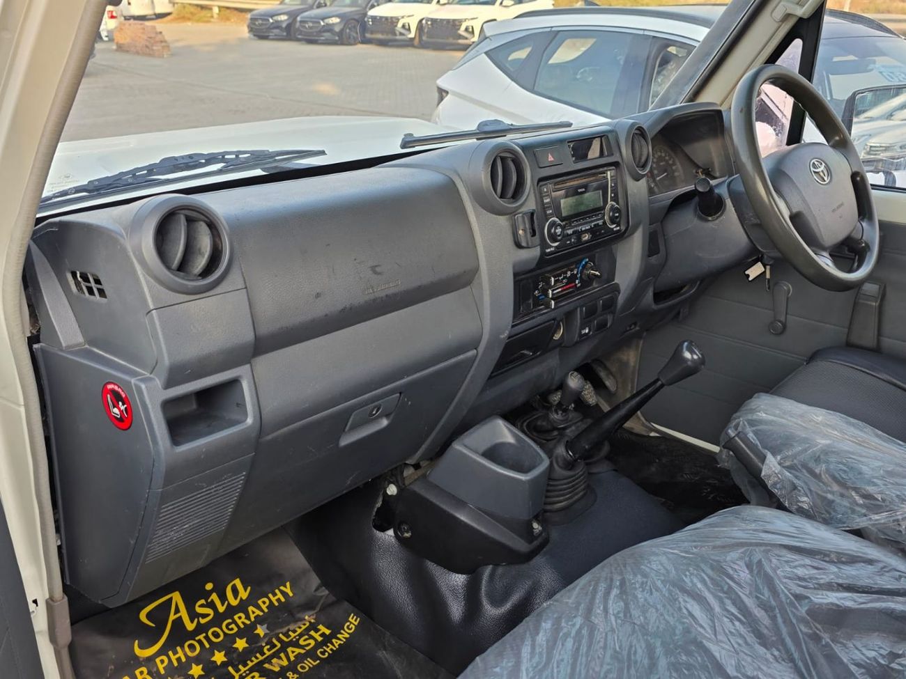 Toyota Land Cruiser Pick Up DIESEL 4.5 LITER ,RIGHT HAND DRIVE MANUAL GEAR