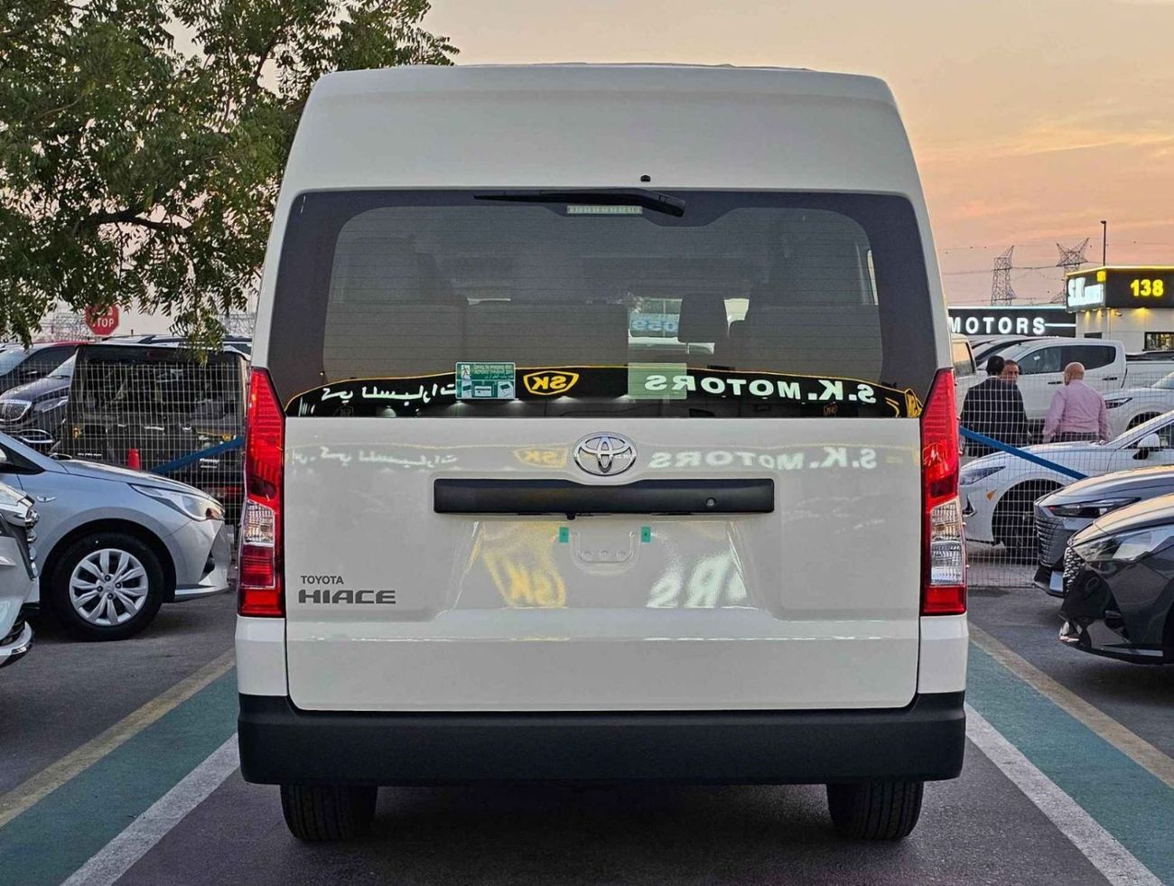 Toyota Hiace HIGHROOF DX PASSENGER SEATS / 3.5L PETROL A/T / DUAL HEATER/ BLACK BUMPER / CODE# HR3ADA