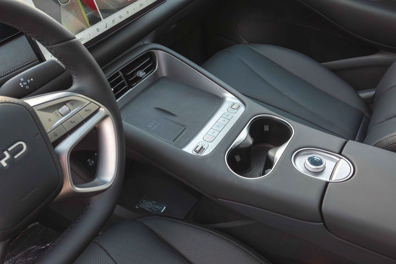 بي واي دي سيل 06 دي إم-آي BYD Sealon 06 DMI 1.5T 2025 (Grey&Black)