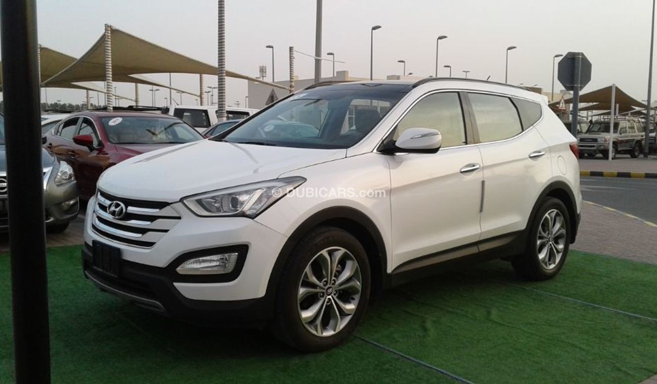Hyundai Santa Fe HYNDI SANTAFE 2014 WHITE NO PIANT NO ACCIDENT KHALIGE Full option