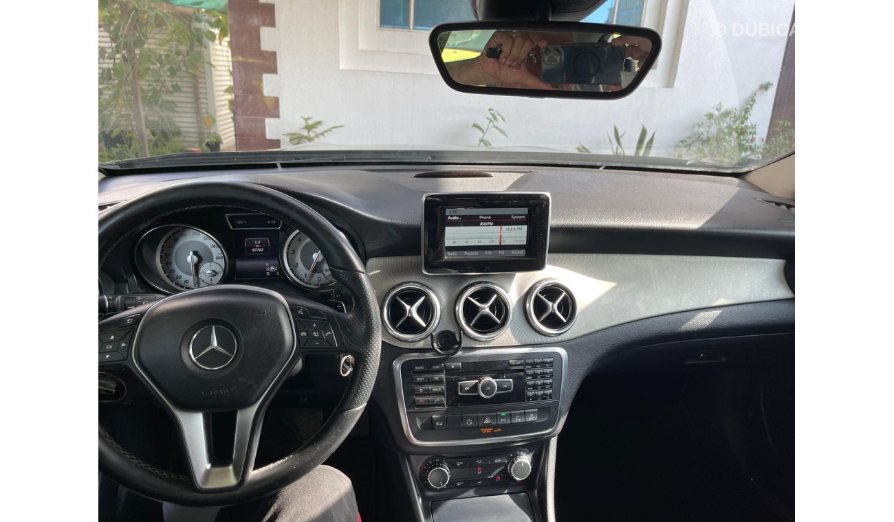 Mercedes-Benz GLA 250 GLA250 2015 excrllent condition low millage