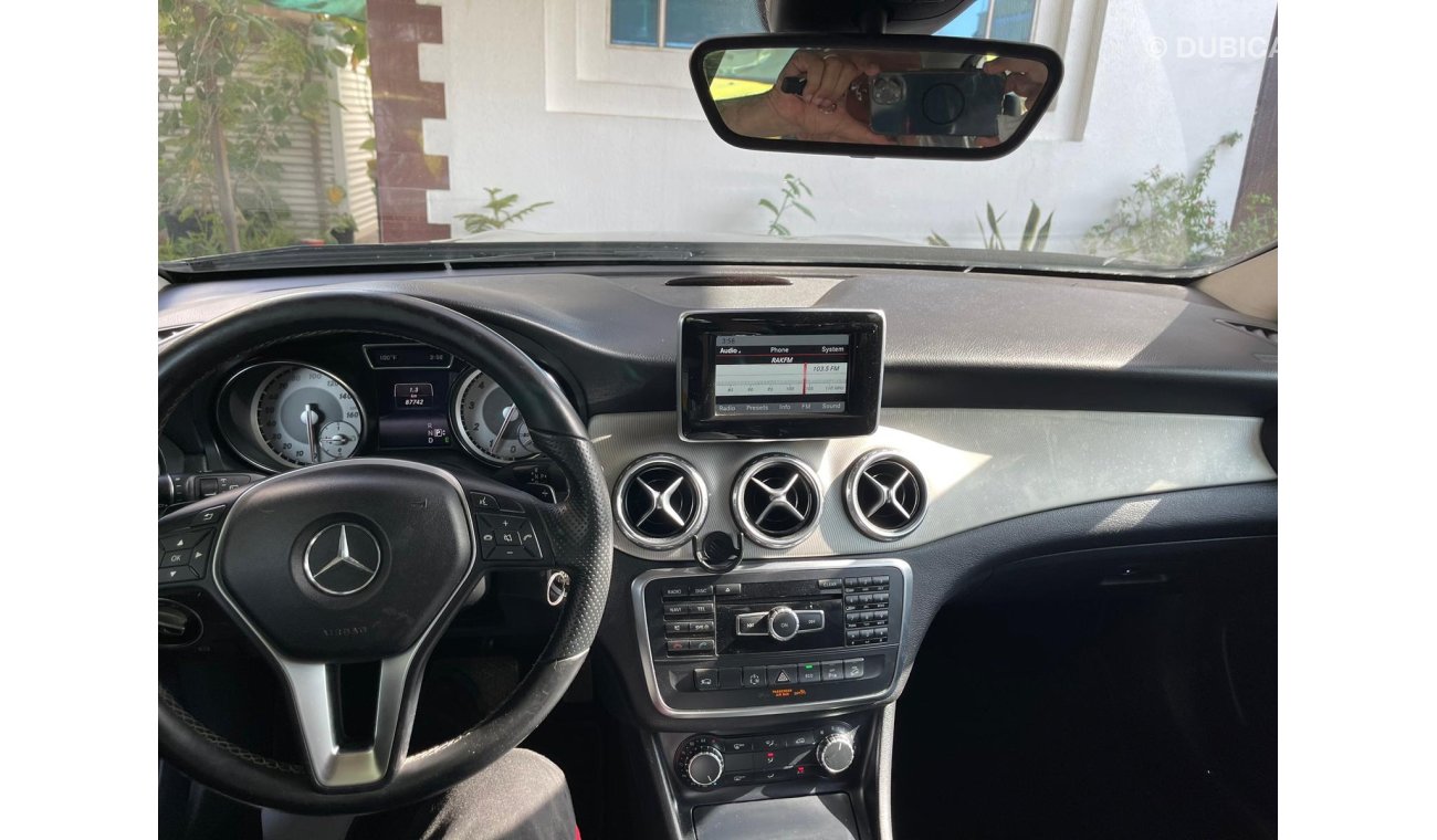 مرسيدس بنز GLA 250 GLA250 2015 excrllent condition low millage