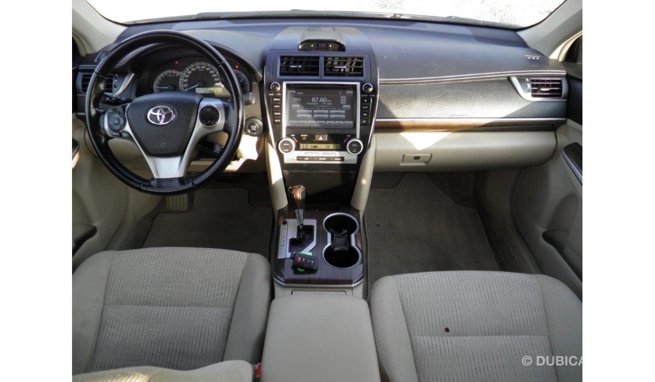 Toyota Camry 2015 SE+ ref#682