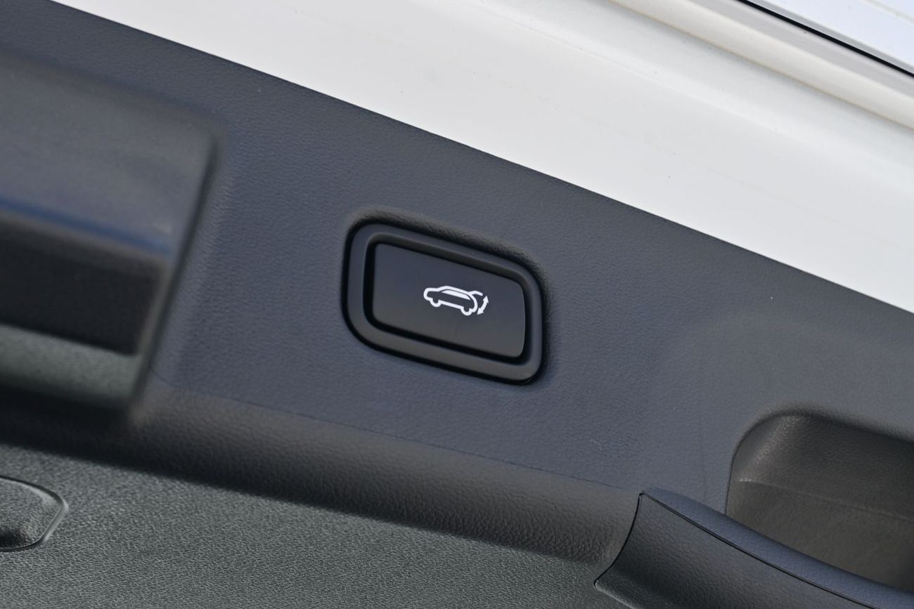 Hyundai Tucson Comfort 2.0L Hyundai Tucson 2.0L Petrol, FWD, Model 2025, Color White