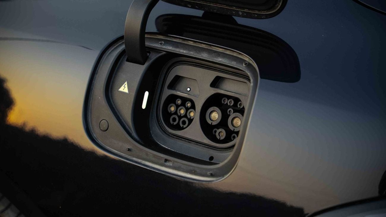 شاومى SU7 PRO - Black inside Black | Export Only