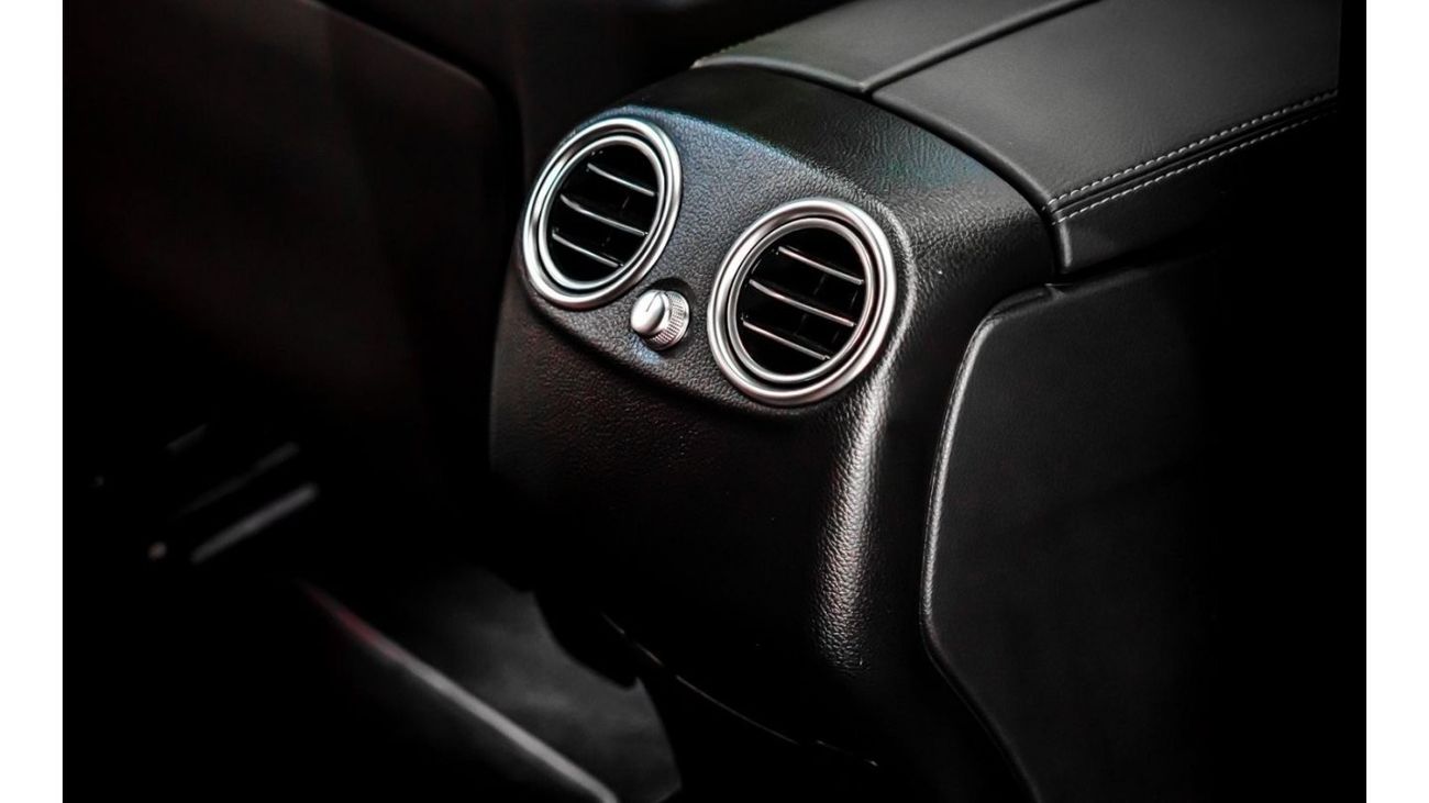 Mercedes-Benz GLC 200 Premium 2022 Mercedes GLC 200 4-Matic, Gargash Warranty, Low KMs, GCC