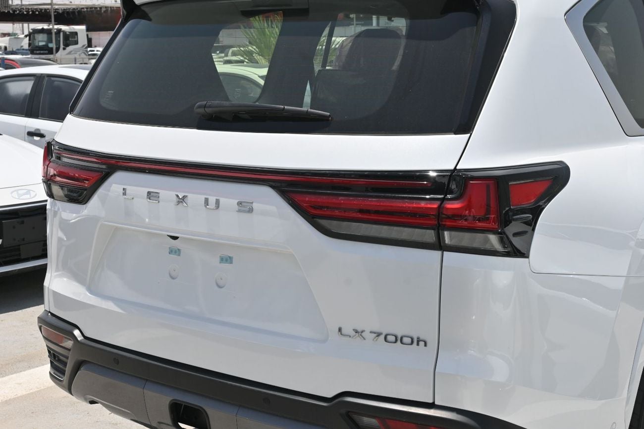 لكزس LX 700h SIGNATURE لكزس LX700h سيجنتشر 2026، محرك بنزين V6 ثنائي التيربو سعة 3.5 لتر + محرك هجين
