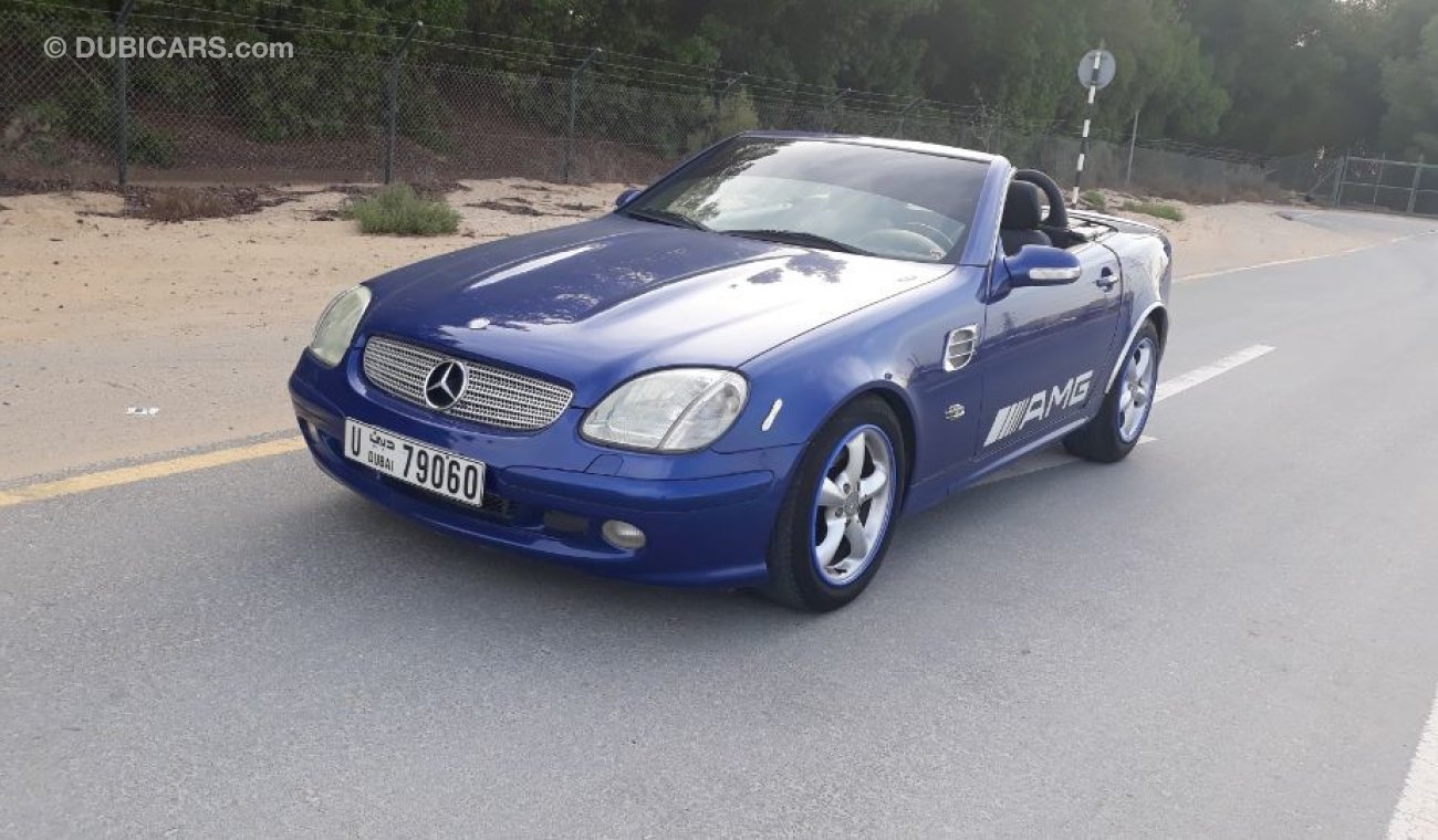 Mercedes-Benz SLK 320 2004 Low mileage clean car full options