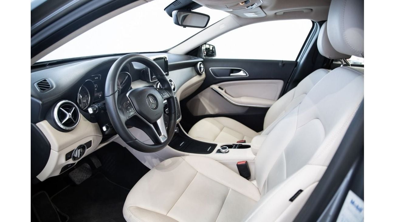 Mercedes-Benz GLA 250 Std Mercedes Benz GLA 250 AMG