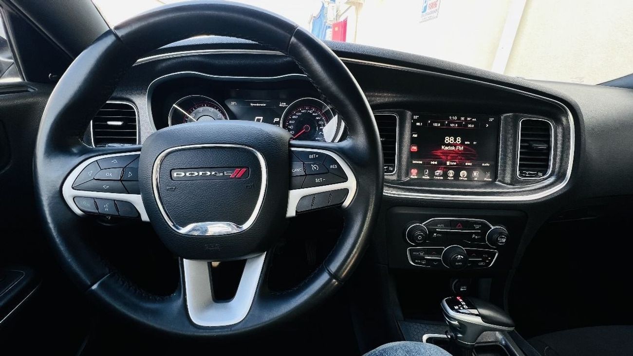 دودج تشارجر AED 870 PM | DODGE CHARGER SXT 2017 | V6 | GCC | MINT CONDITON