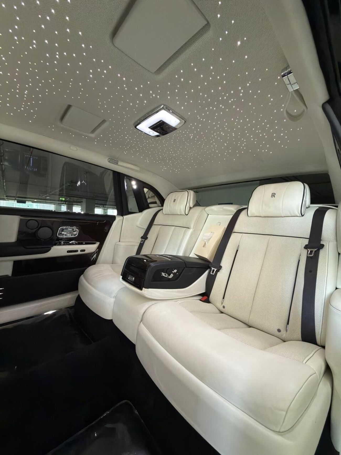 Rolls-Royce Phantom EWB 6.8L