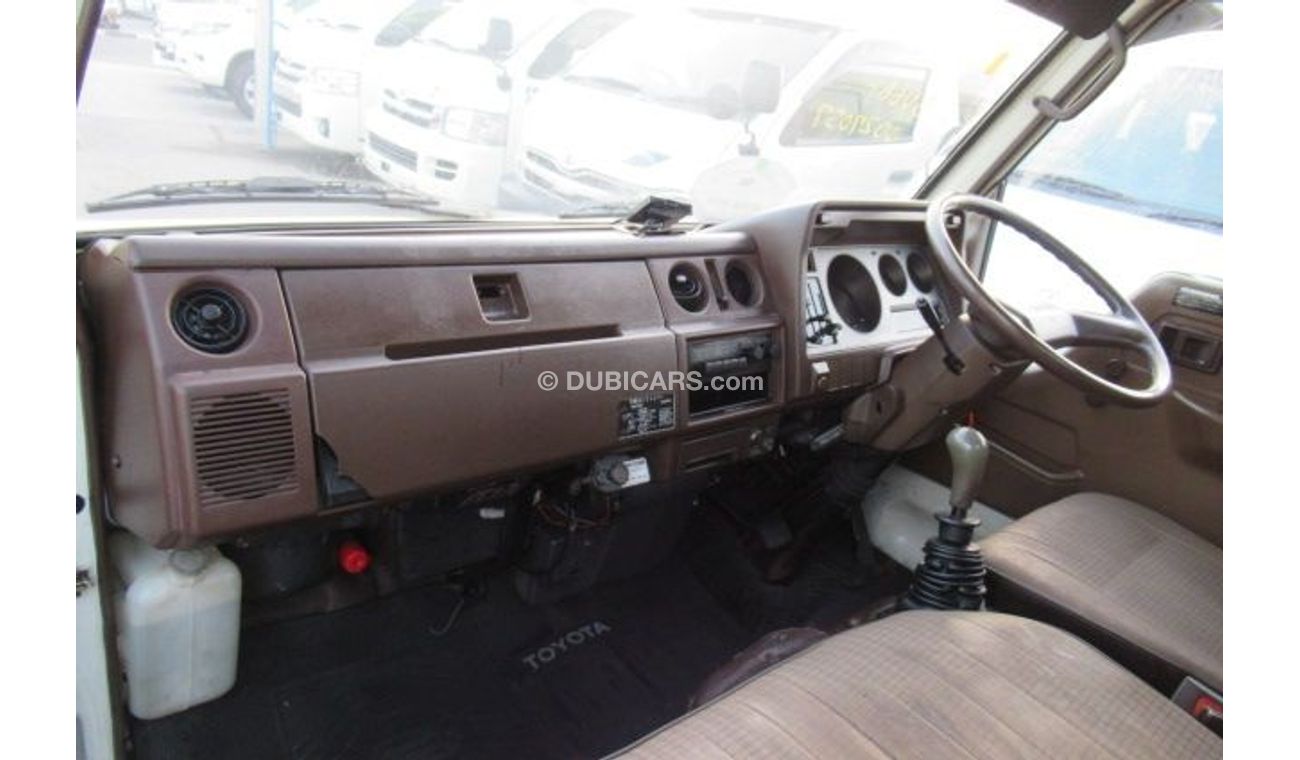 Toyota Dyna TOYOTA DYNA TRUCK RIGHT HAND DRIVE (PM1114)