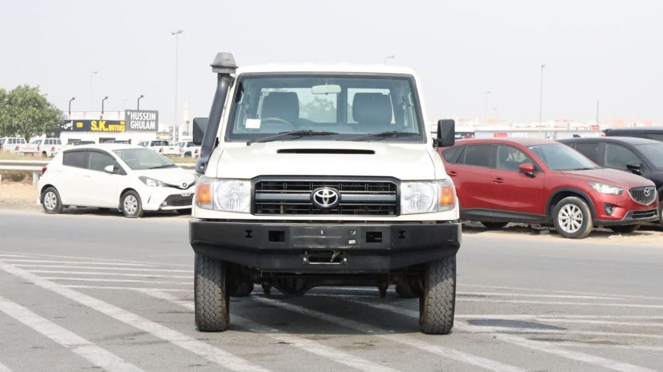 تويوتا لاند كروزر Toyota Landcruiser 2016 LC76VD right hand drive
