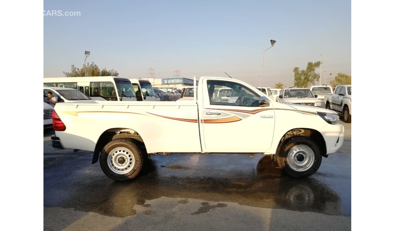 تويوتا هيلوكس 2.7L PETROL SINGLE CABIN 4X4 FOR EXPORT 2019