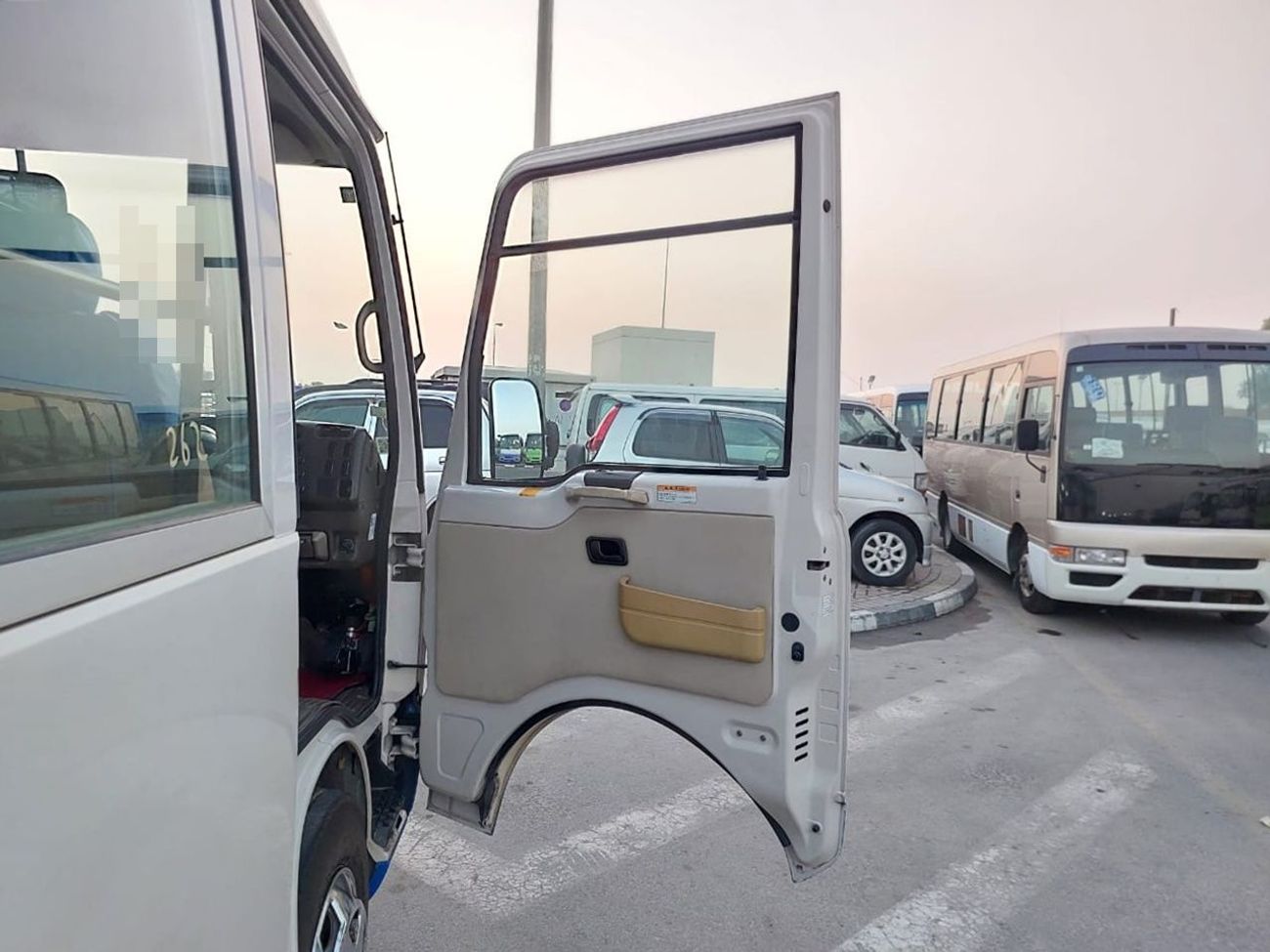 ميتسوبيشي روزا MITSUBISHI ROSA BUS RHD 2006 MODEL 4.8 L DIESEL AUTOMATIC(PM00086)