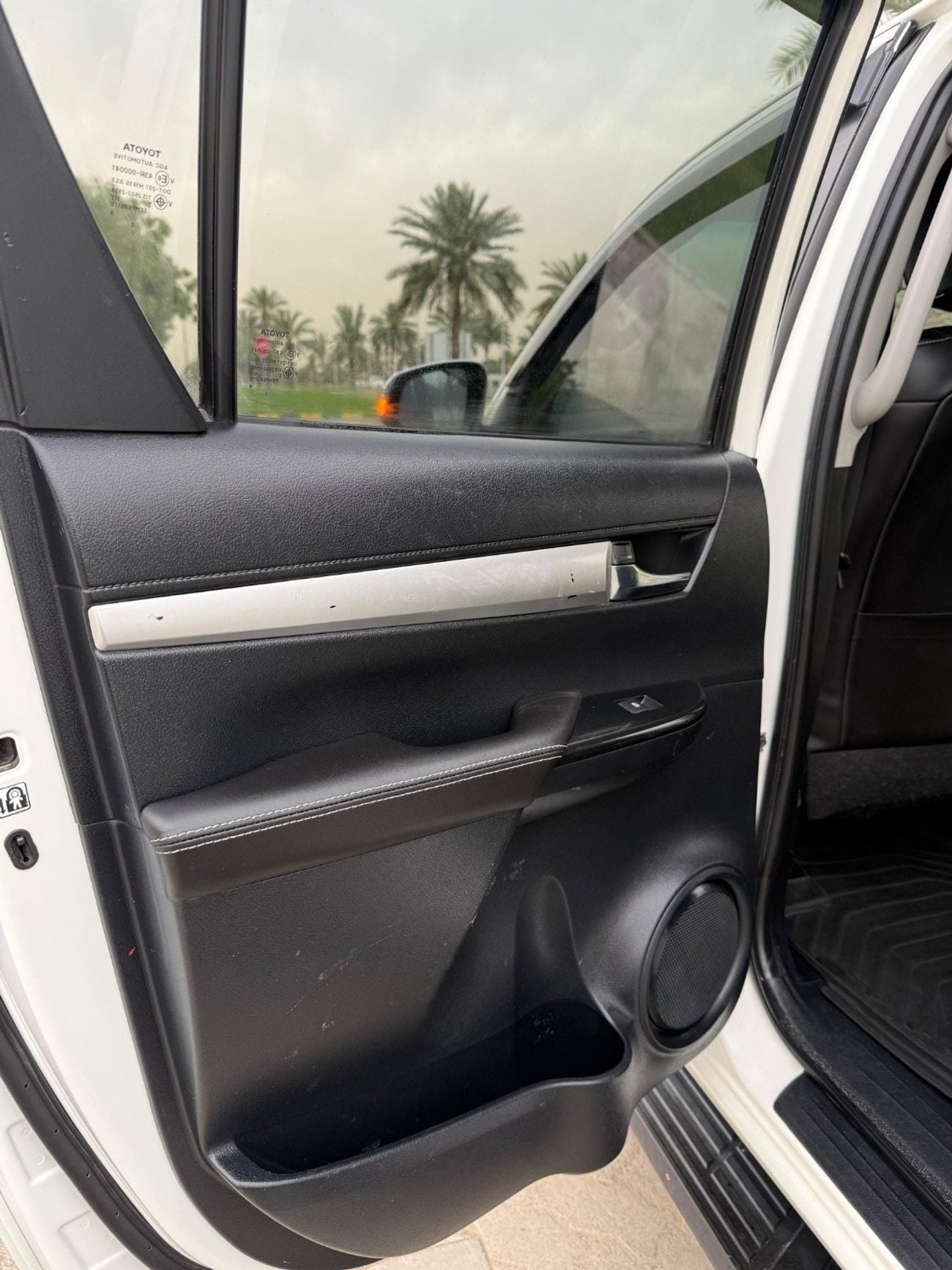 Toyota Hilux SR5 export from Australia