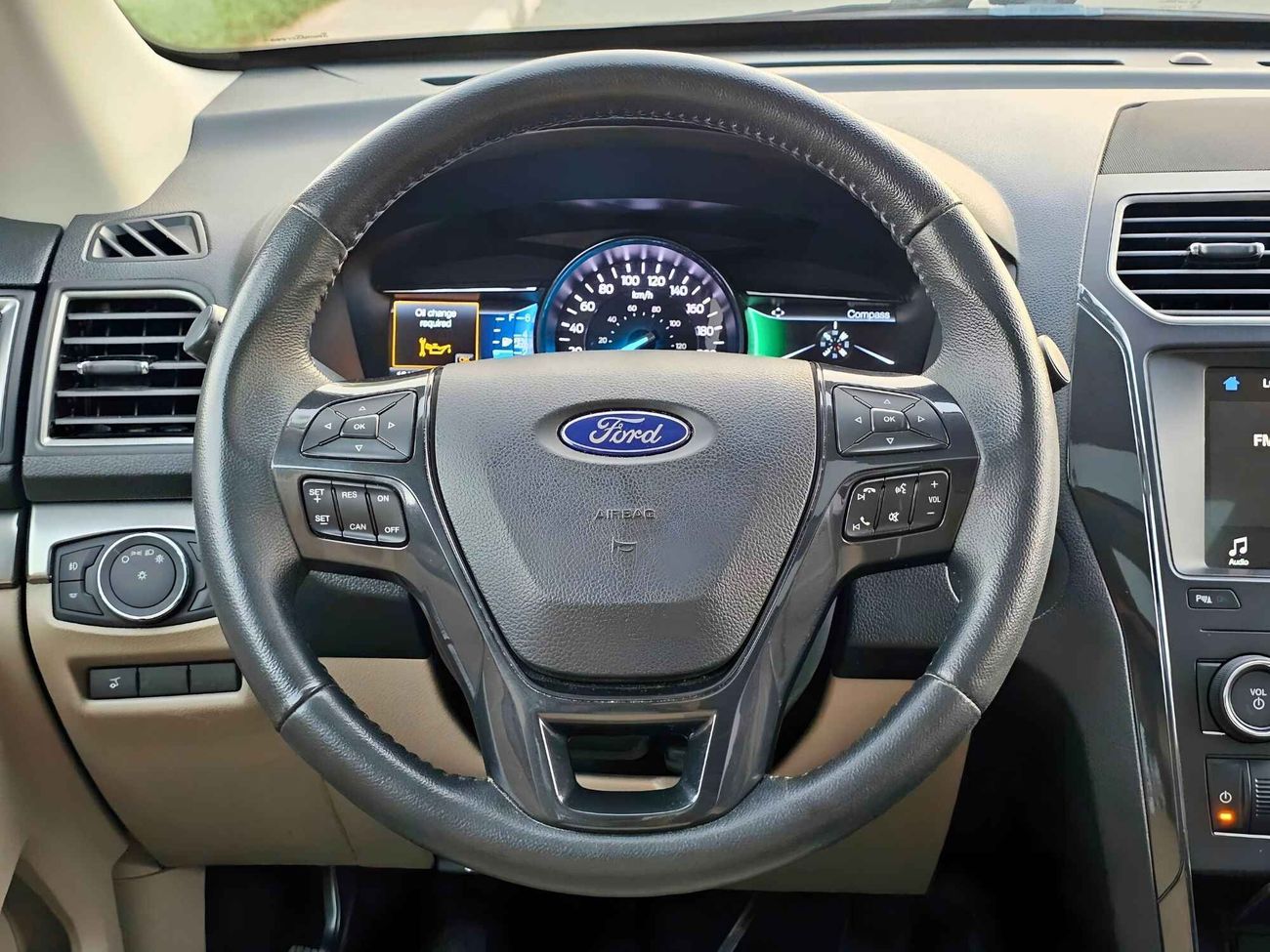 Ford Explorer XLT GCC / AWD /DUAL SUNROOF/ LEATHER ELECTRIC SEATS/NAVIGATION/ FSH/ORG KMS/ORG PAINT/1033 MONTHLY