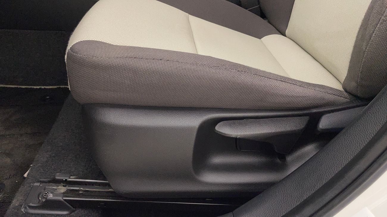 تويوتا كورولا XLI 1.6 | بدون دفعة مقدمة | اختبار القيادة في المنزل