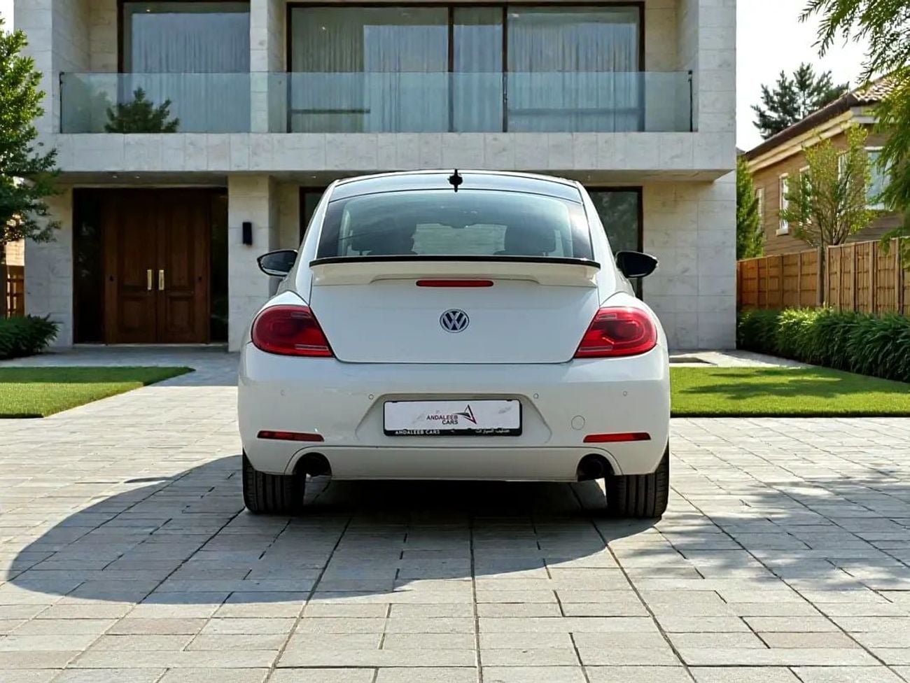 Volkswagen Beetle !! EID SALE !! 1 YEAR FREE WARRANTY !!  VOLKSWAGEN BEETLE 2.0 TSI A/T | 2015 | GCC SPECS