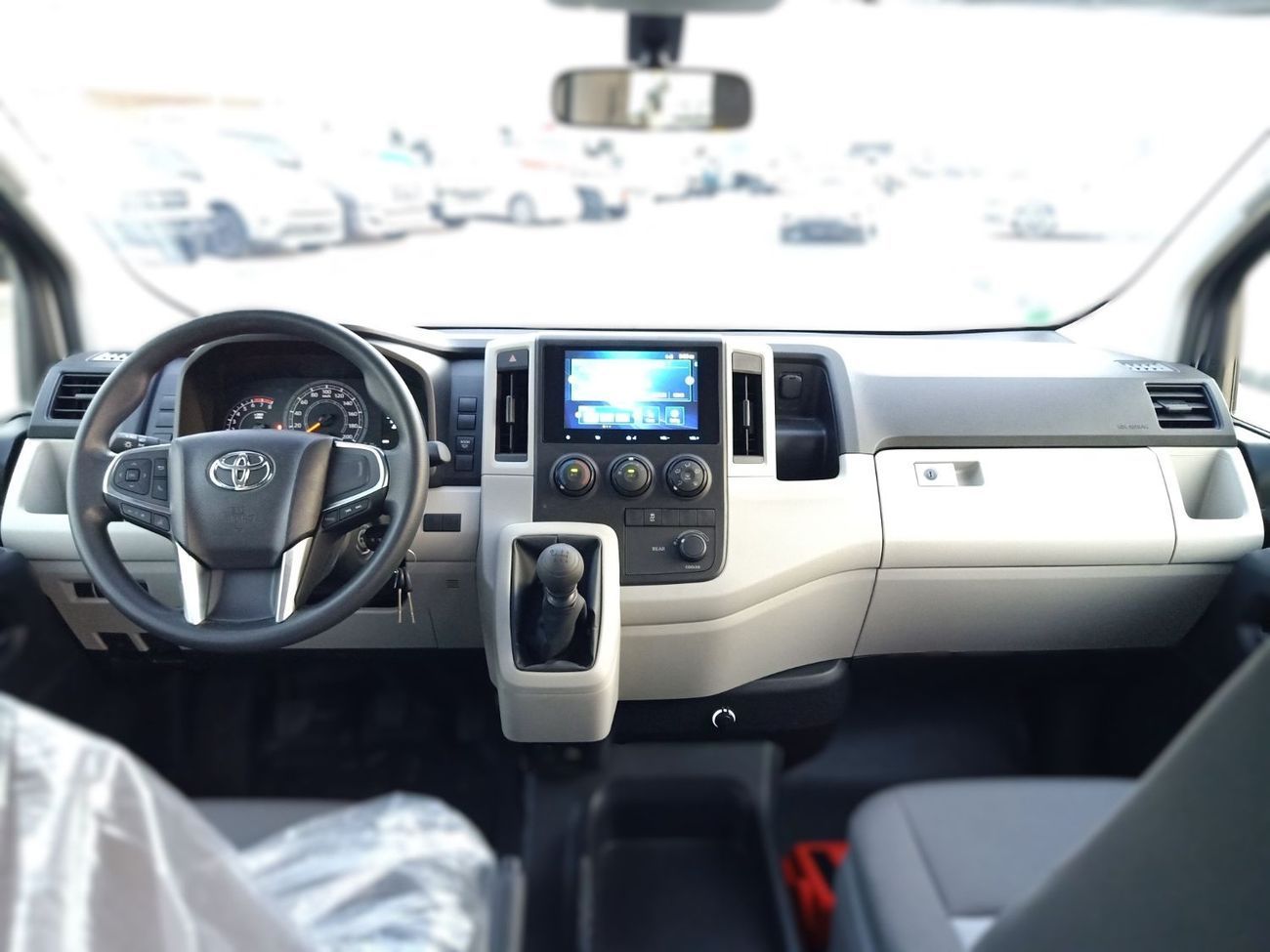 Toyota Hiace Commuter 3.5L M/T