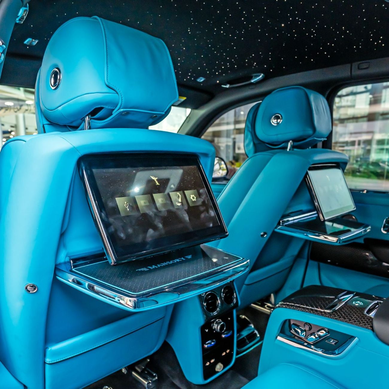 رولز رويس كولينان 2025  ROLLS ROYCE CULLINAN MANSORY  DONE ONLY 15,000KM